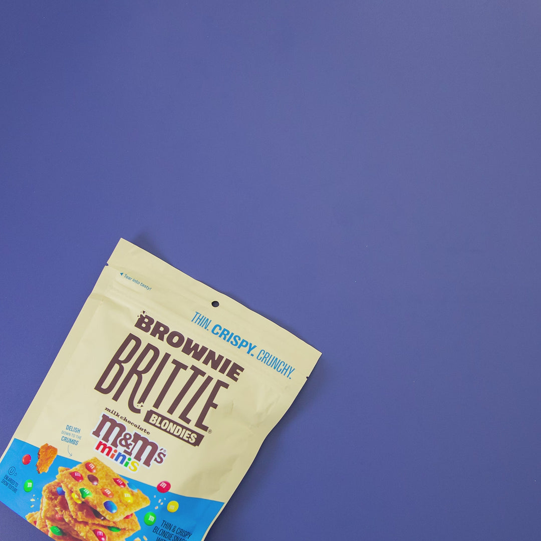 M&M'S® Minis Blondie Brownie Brittle Lifestyle Gif